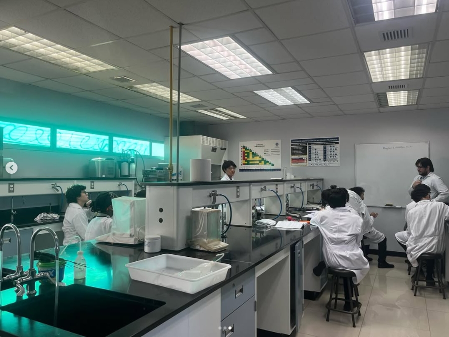 Estudiantes en clase